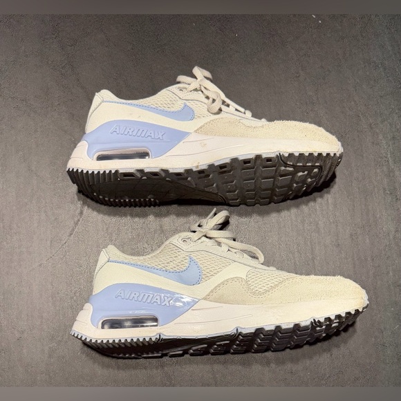 Girls Size 3 1/2 Nike Air Max Grey and Blue Like New - Picture 3 of 4